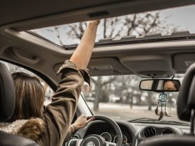 Hoe houd jij je hoofd en auto koel tijdens het autorijden?